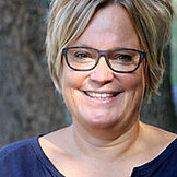 Annette Schmid