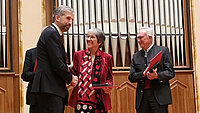 Auszeichnung von Difäm-Direktorin Dr. Gisela Schneider durch Boris Palmer beim Neujahrsempfang